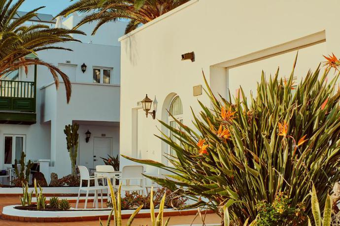 Imagen de los exteriores del Apartahotel Gloria Izaro Club Hotel. Foto 11