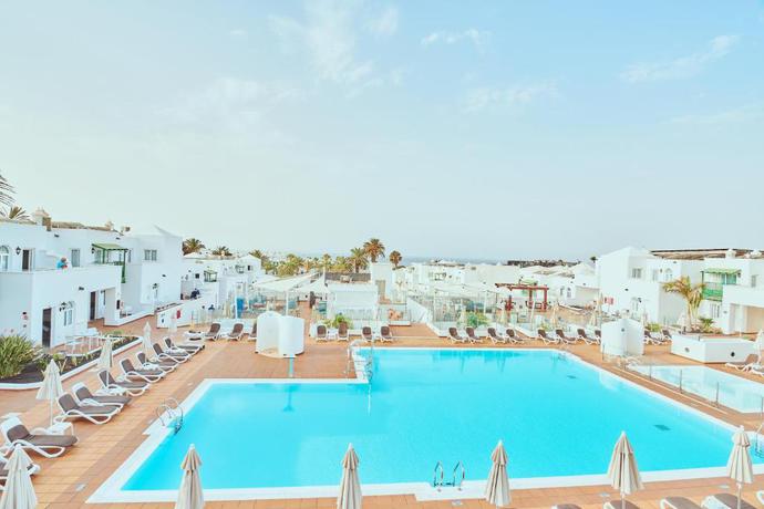 Imagen de los exteriores del Apartahotel Gloria Izaro Club Hotel. Foto 14