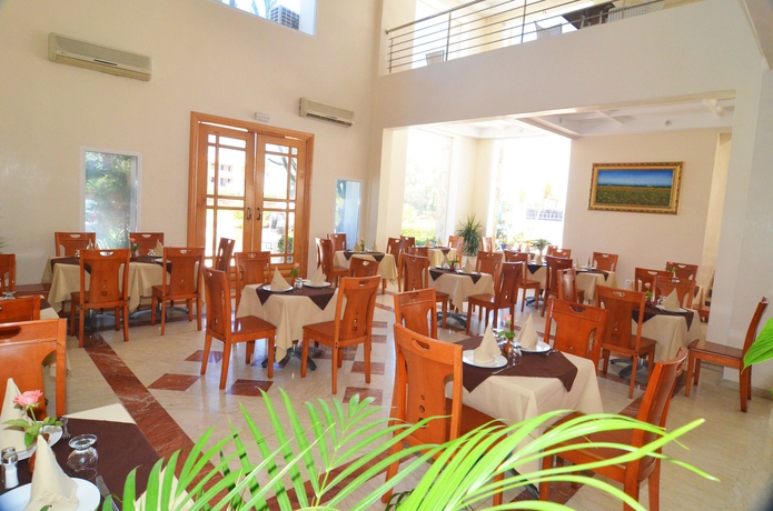 Imagen del bar/restaurante del Apartahotel Golden Beach, Agadir. Foto 3