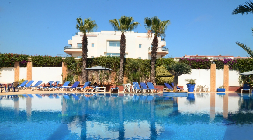 Imagen de la piscina del Apartahotel Golden Beach, Agadir. Foto 14