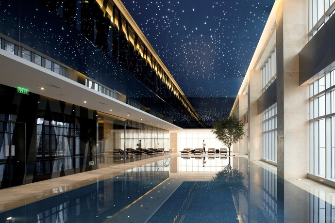 Imagen de la piscina del Apartahotel Grand Parcvue Hotel Residence Chengdu. Foto 16