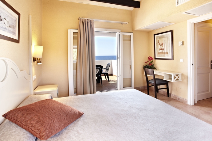 Imagen de la habitación del Apartahotel Grupotel Aldea Cala'n Bosch. Foto 5