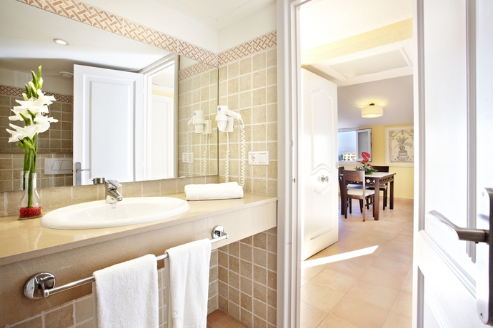 Imagen de la habitación del Apartahotel Grupotel Aldea Cala'n Bosch. Foto 6