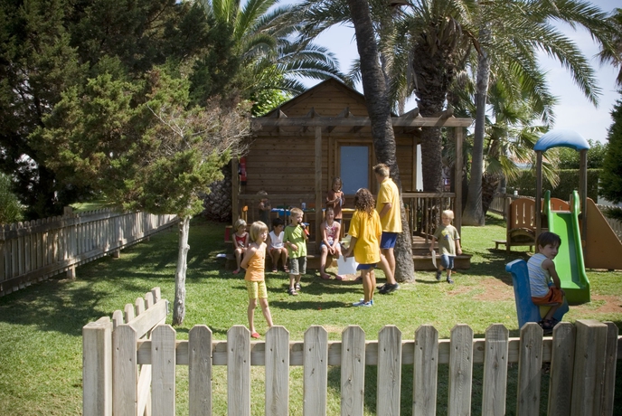 Imagen de los exteriores del Apartahotel Grupotel Aldea Cala'n Bosch. Foto 13