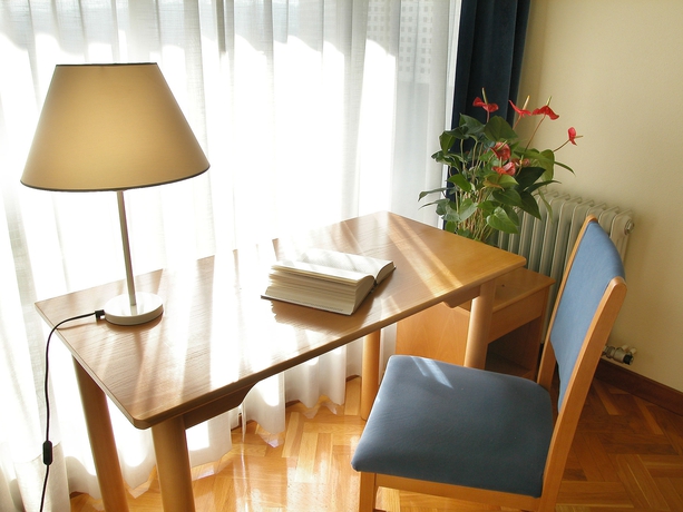 Imagen de la habitación del Apartahotel HOTEL SERCOTEL SUITES MIRASIERRA. Foto 6