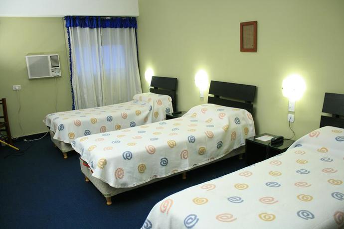 Imagen de la habitación del Apartahotel HOTEL Y APART-HOTEL COL&Oacute;N. Foto 5