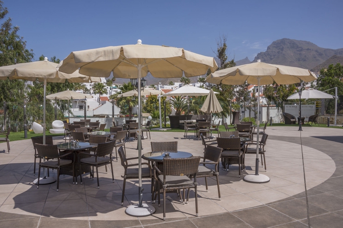 Imagen del bar/restaurante del Apartahotel HOVIMA Santa Maria. Foto 4