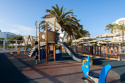 Imagen de los exteriores del Apartahotel Hipotels Dunas Cala Millor. Foto 4