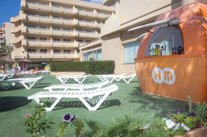 Imagen de la piscina del Apartahotel Hm Martinique. Foto 13