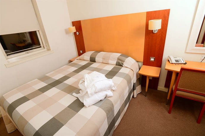 Imagen de la habitación del Apartahotel Holyrood. Foto 5