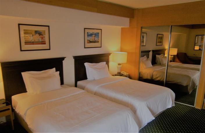 Imagen de la habitación del Apartahotel Hotel Estoril Eden. Foto 6