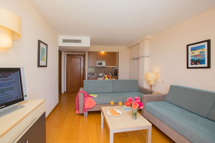 Imagen de la habitación del Apartahotel Hotel Ivory Playa Sports and Spa. Foto 8