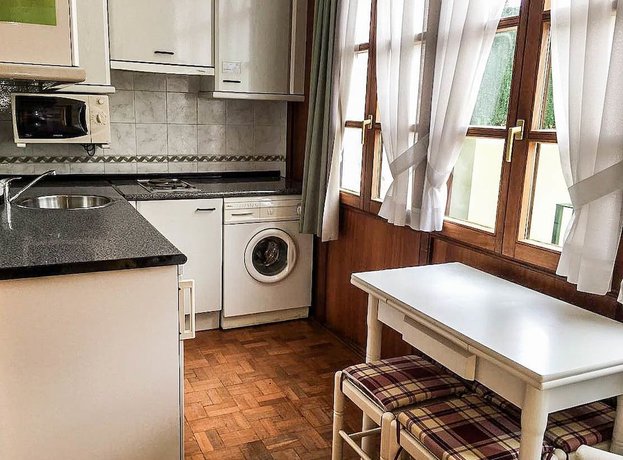 Imagen de la habitación del Apartahotel Hotel Puerto De Llanes. Foto 12