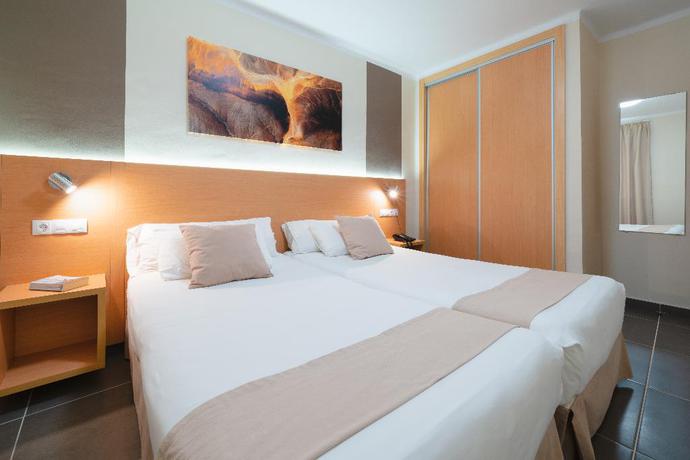 Imagen de la habitación del Apartahotel Hotel Siroco - Adults Only. Foto 5