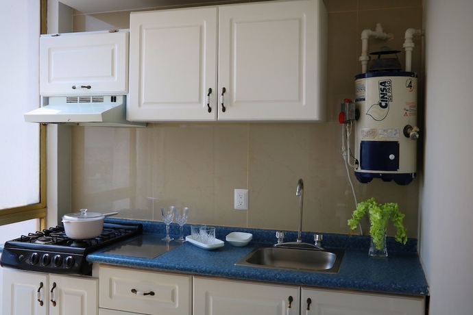 Imagen de la habitación del Apartahotel Hotel Suites Bernini. Foto 5