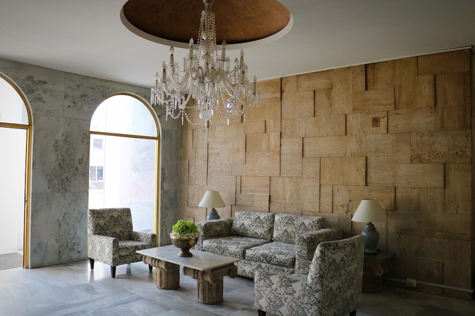 Imagen de los interiores del Apartahotel Hotel Suites Bernini. Foto 16