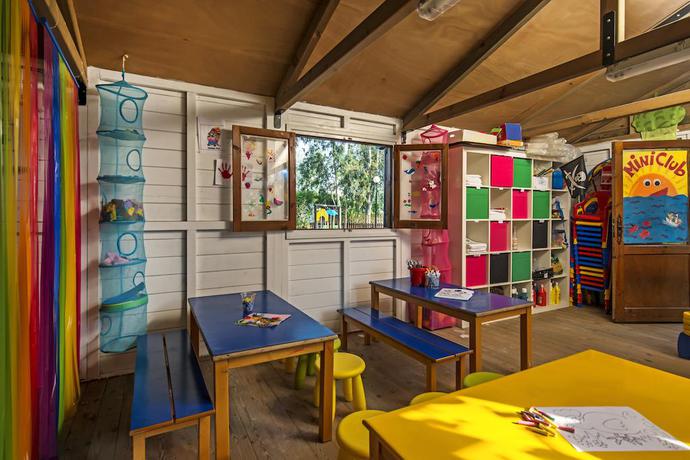 Imagen de los interiores del Apartahotel Iberostar Ciudad Blanca Alcudia Apartamentos. Foto 13