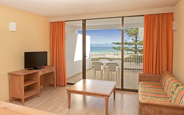 Imagen de la habitación del Apartahotel Iberostar Ciudad Blanca Alcudia Apartamentos. Foto 8