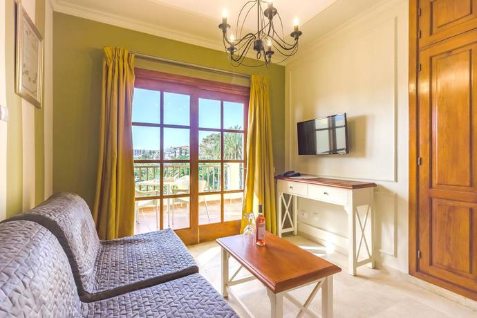 Imagen de la habitación del Apartahotel Klayman Olivina. Foto 11