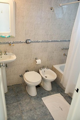 Imagen general del Apartahotel La Fuente, Federaci&oacute;n. Foto 2