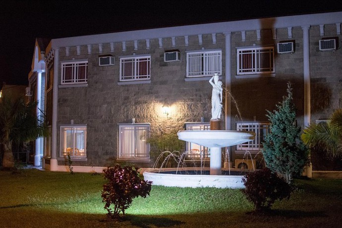 Imagen general del Apartahotel La Fuente, Federaci&oacute;n. Foto 8