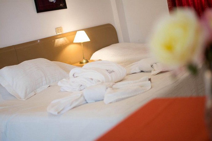 Imagen general del Apartahotel La Fuente, Federaci&oacute;n. Foto 11