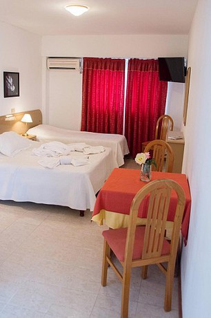 Imagen general del Apartahotel La Fuente, Federaci&oacute;n. Foto 13