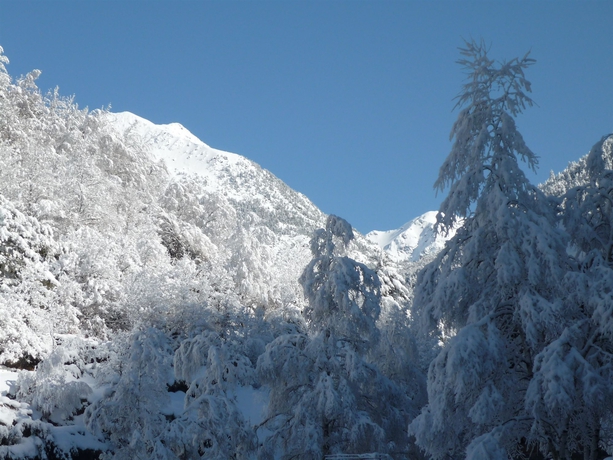 Imagen de los exteriores del Apartahotel La Neu, Llorts. Foto 9