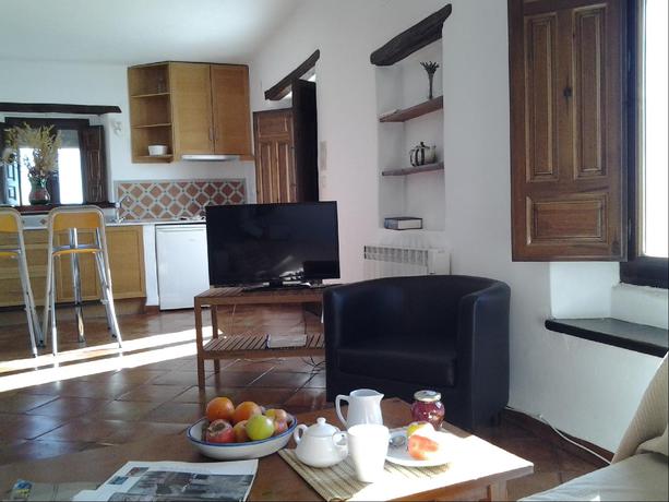 Imagen de la habitación del Apartahotel La Oveja Verde De La Alpujarra Apartamentos. Foto 12