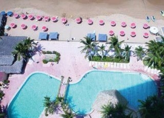 Imagen de la piscina del Apartahotel La Palapa. Foto 5