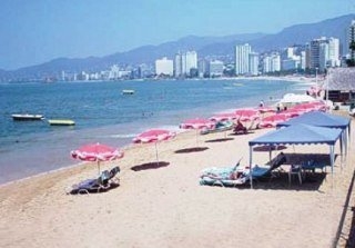 Imagen de los exteriores del Apartahotel La Palapa. Foto 4