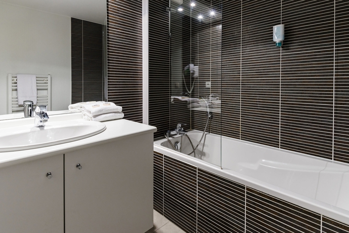 Imagen de la habitación del Apartahotel Lagrange Apart'hotel Strasbourg Wilson. Foto 8