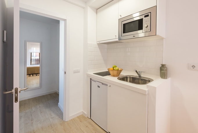 Imagen de la habitación del Apartahotel Landh La Latina. Foto 4