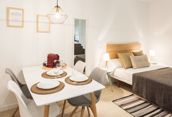 Imagen de la habitación del Apartahotel Landh La Latina. Foto 8