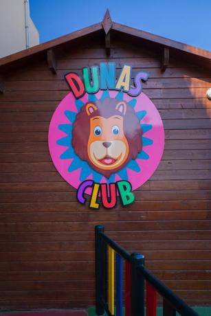 Imagen de los exteriores del Apartahotel Las Dunas, Chiclana - Sancti Petri. Foto 16