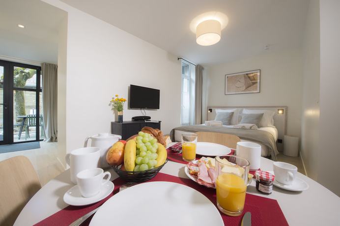 Imagen de la habitación del Apartahotel Le G&eacute;n&eacute;py. Foto 9