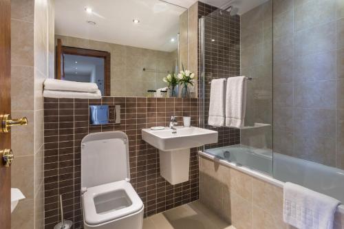 Imagen de la habitación del Apartahotel Livin' Serviced Apartments. Foto 2