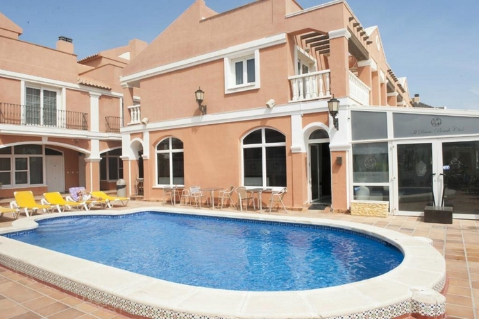 Imagen general del Apartahotel Lloyds Beach Club. Foto 5