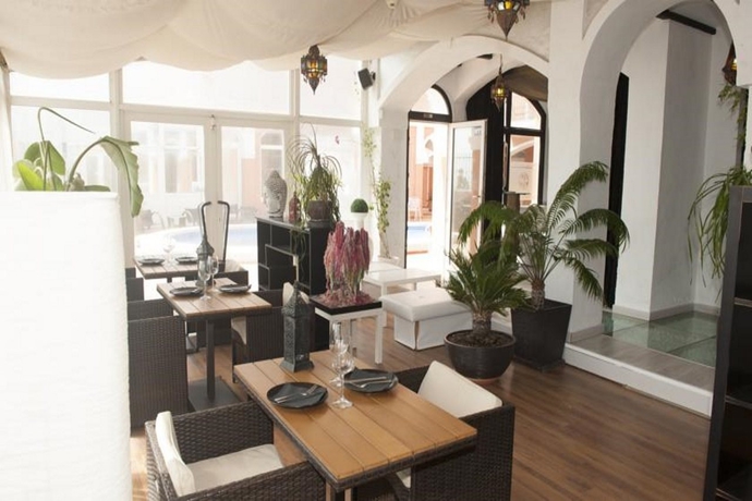 Imagen general del Apartahotel Lloyds Beach Club. Foto 13