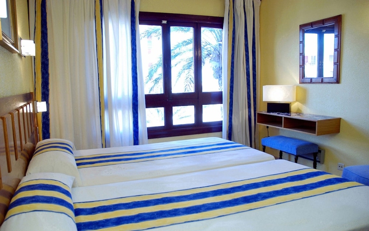 Imagen de la habitación del Apartahotel Londres. Foto 10