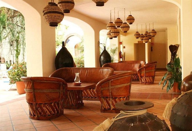 Imagen de los interiores del Apartahotel Los Arcos Suites. Foto 8