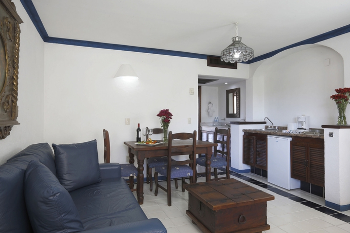 Imagen de los interiores del Apartahotel Los Arcos Suites. Foto 10