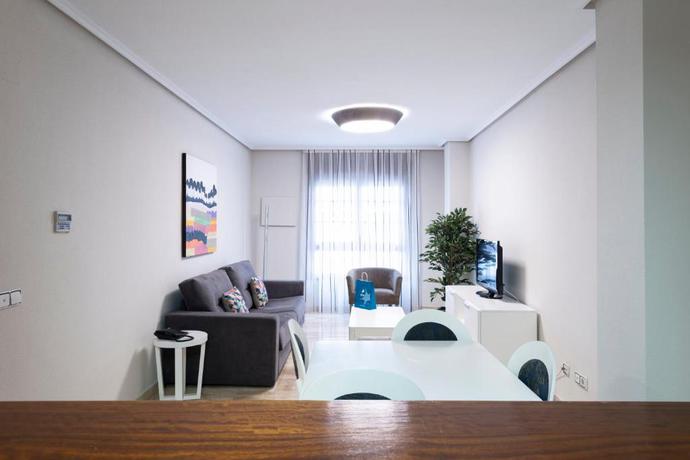 Imagen general del Apartahotel Los Girasoles, Zaragoza. Foto 6