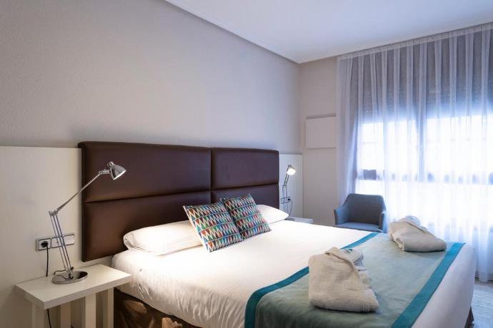 Imagen general del Apartahotel Los Girasoles, Zaragoza. Foto 10