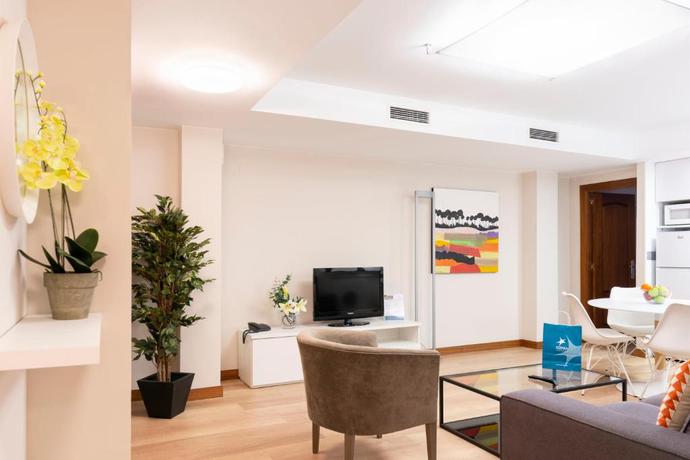 Imagen general del Apartahotel Los Girasoles, Zaragoza. Foto 12