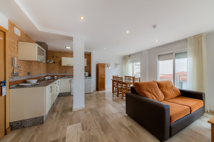 Imagen de la habitación del Apartahotel Loto Conil. Foto 7