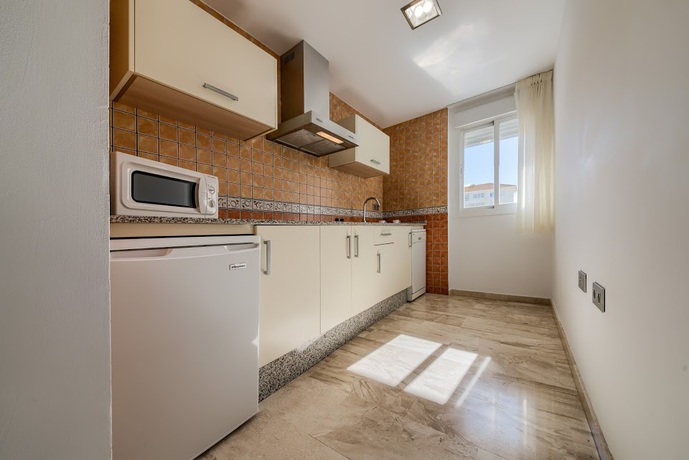 Imagen de la habitación del Apartahotel Loto Conil. Foto 19