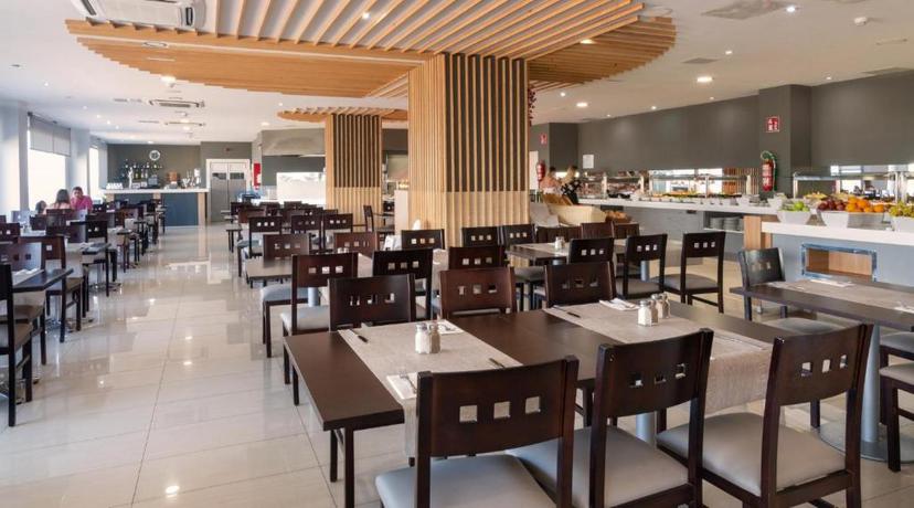 Imagen general del Apartahotel Marina Elite. Foto 11