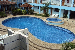Imagen de la piscina del Apartahotel Marina Loft, Playas del Coco. Foto 7