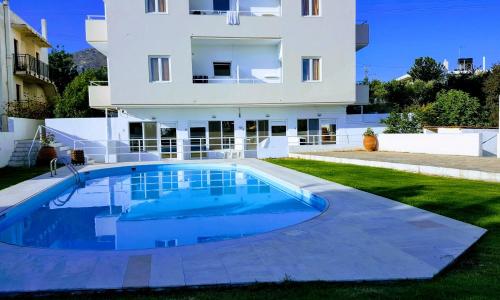 Imagen de la piscina del Apartahotel Mastorakis Hotel and Studios. Foto 6